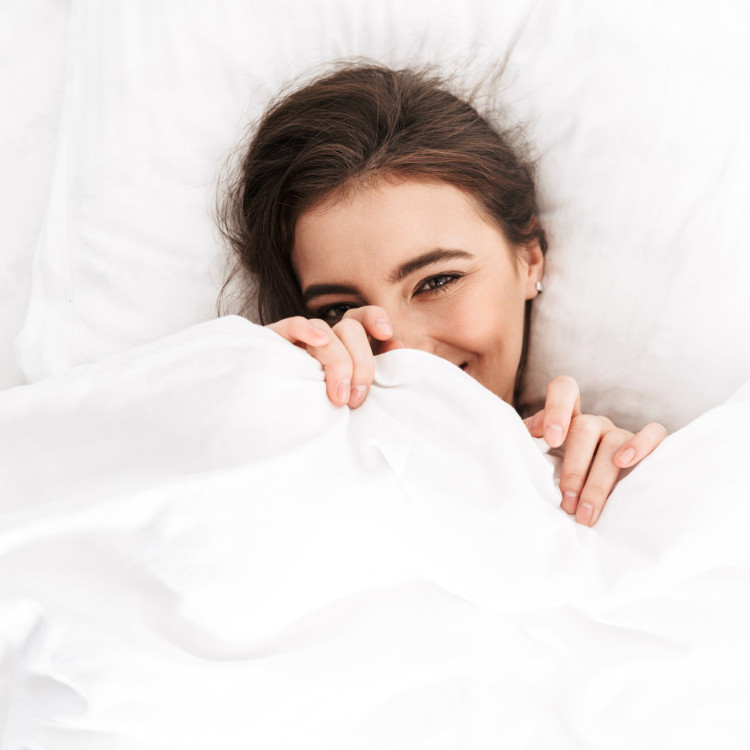How To Pillow Hump - A Woman's Guide To Riding Pillows